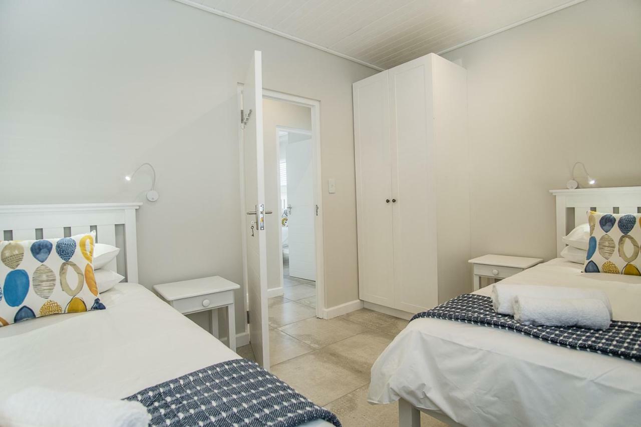 Fork West Holiday Apartments 엘란즈 베이 외부 사진