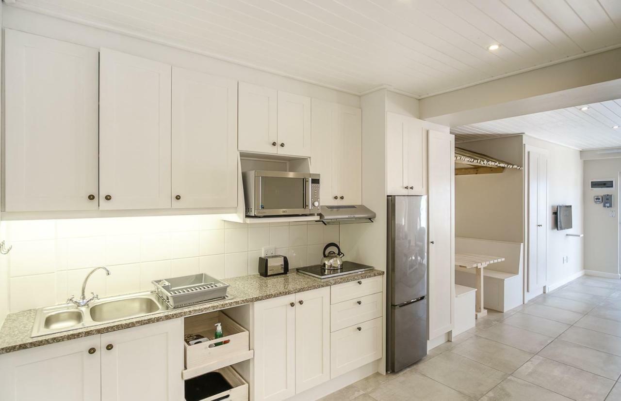 Fork West Holiday Apartments 엘란즈 베이 외부 사진