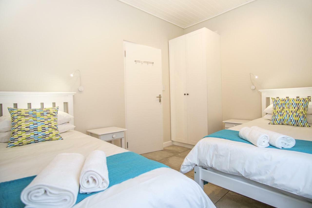 Fork West Holiday Apartments 엘란즈 베이 외부 사진
