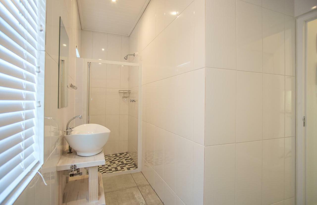 Fork West Holiday Apartments 엘란즈 베이 외부 사진