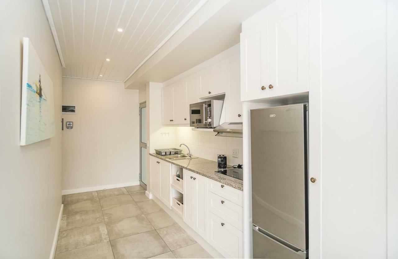 Fork West Holiday Apartments 엘란즈 베이 외부 사진