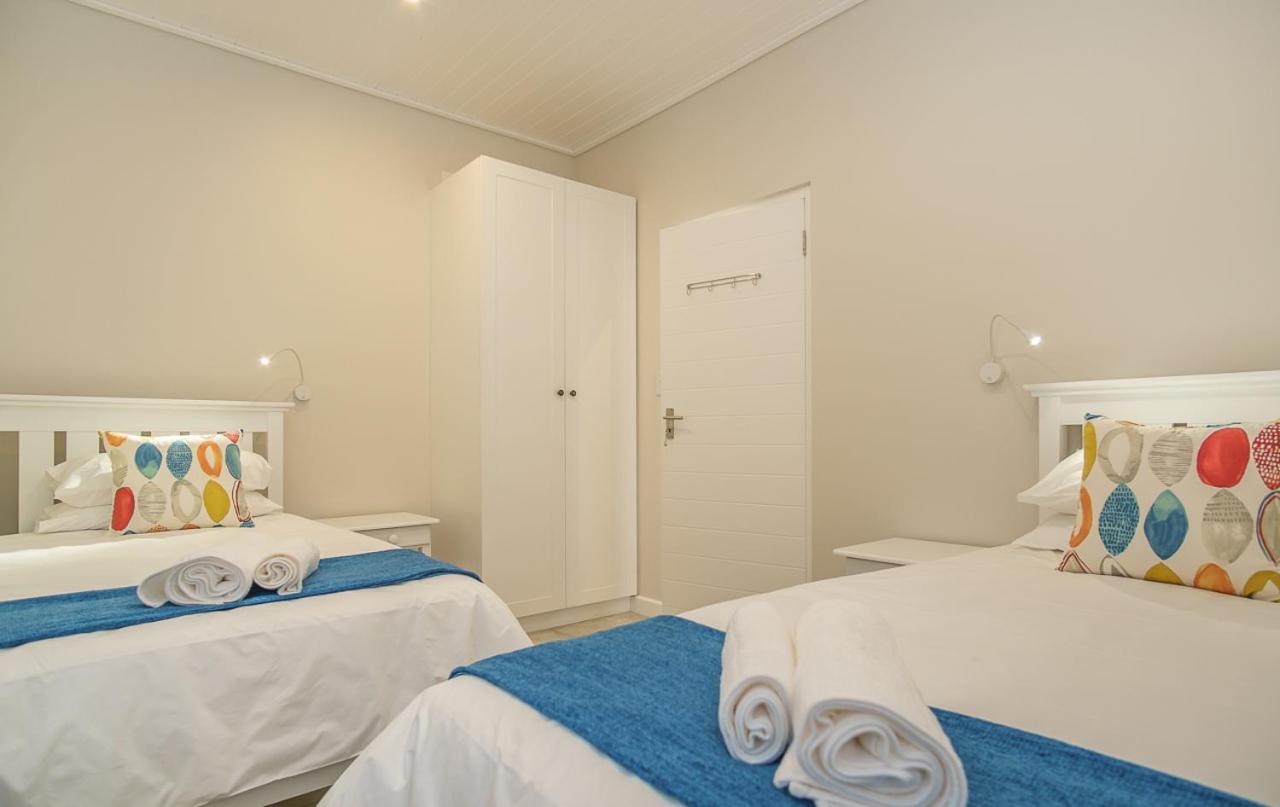 Fork West Holiday Apartments 엘란즈 베이 외부 사진